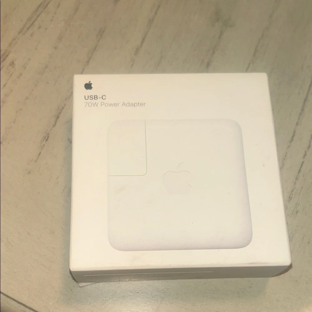 Apple USB-C 70W Charger - White